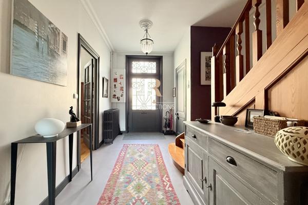 LR Transactions - La Genette - Maison de caractère avec joli jardin arboré