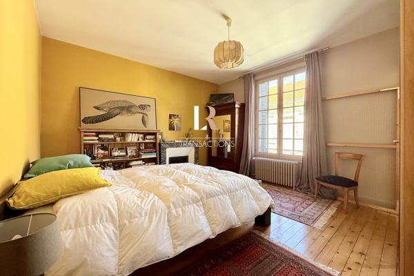 LR Transactions - La Genette - Maison de caractère avec joli jardin arboré