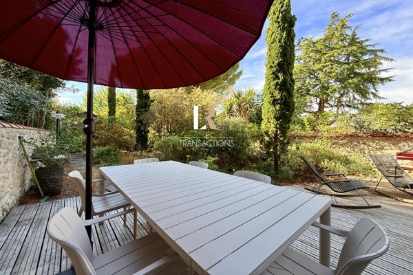 LR Transactions - La Genette - Maison de caractère avec joli jardin arboré