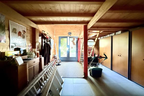 LR Transactions - La Genette - Maison de caractère avec joli jardin arboré