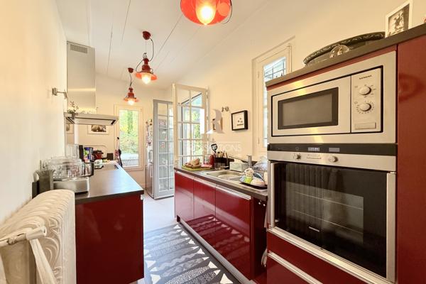 LR Transactions - La Genette - Maison de caractère avec joli jardin arboré