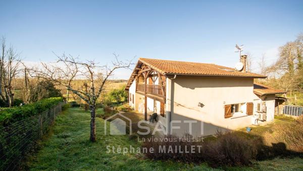 153 m², plafond cathédrale : coup de cœur assuré