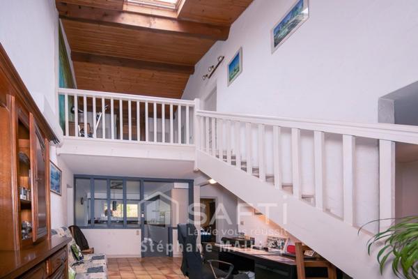 153 m², plafond cathédrale : coup de cœur assuré