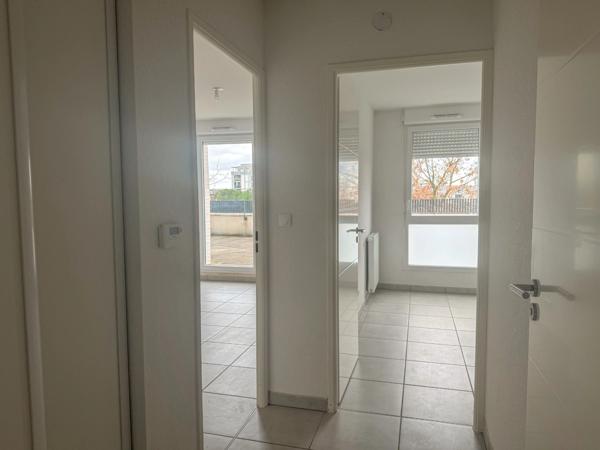 Appartement à vendre 2 pièces + terrasse BEAUZELLE (31)