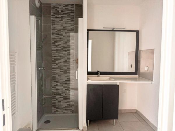 Appartement à vendre 2 pièces + terrasse BEAUZELLE (31)