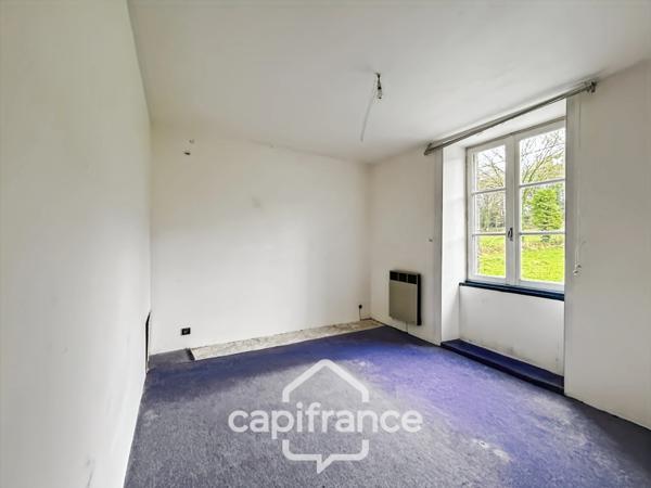 Maison en pierre avec dépendances et grand terrain – Environnement boisé et calme – La Motte (22600)