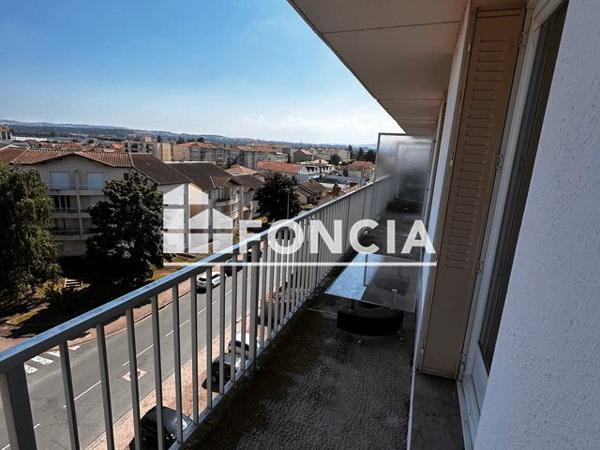 Location Studio 29.7 m² - 39 BD DES BELGES Le Coteau 42120