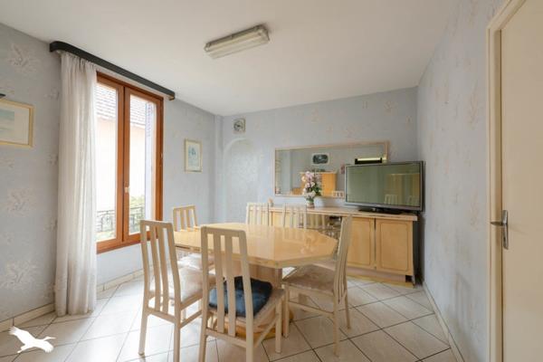 Maison 322 995 € Achères 4 p 75 m² DPE F