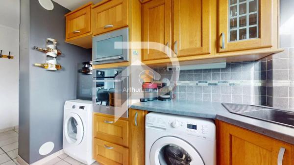 Vente                                                      Appartement
                        
                     3 pièces                      52 m2                     à Marly-le-Roi