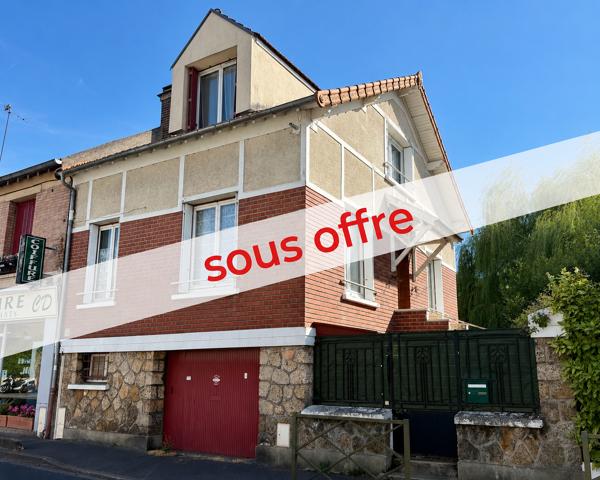 Maison
         5 pièces
        - 97 m² Exclusivité 550 000 € *