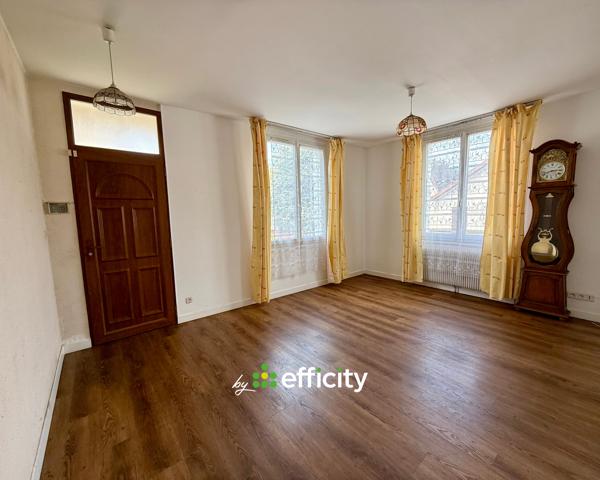 Maison
         5 pièces
        - 97 m² Exclusivité 550 000 € *