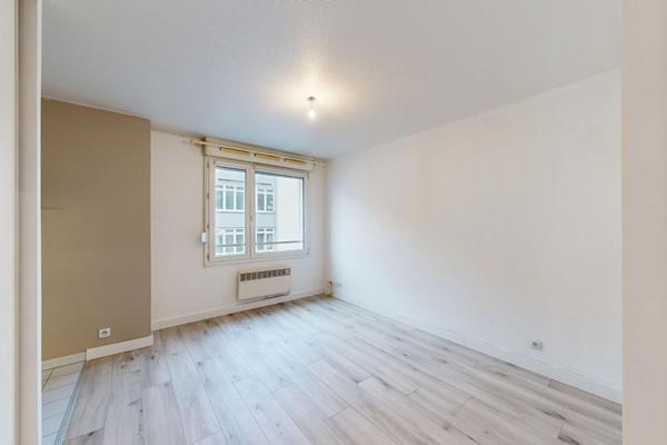 À vendre : Appartement 1 pièce à BISCHHEIM - Référence S-807