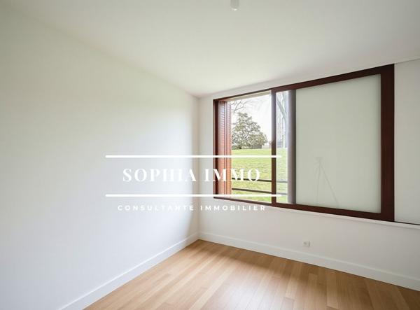 Appartement
         1 pièce
        - 10 m² Exclusivité 65 000 € *