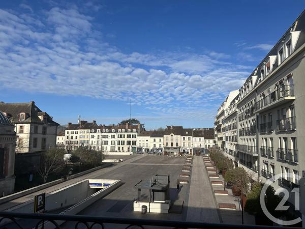 Appartement 4 Pièces à vendre  4 pièces - 82 m 2   FONTAINEBLEAU  - 77