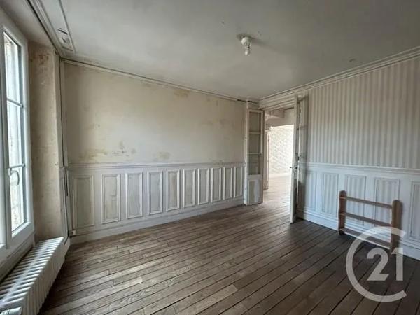 Appartement 4 Pièces à vendre  4 pièces - 82 m 2   FONTAINEBLEAU  - 77