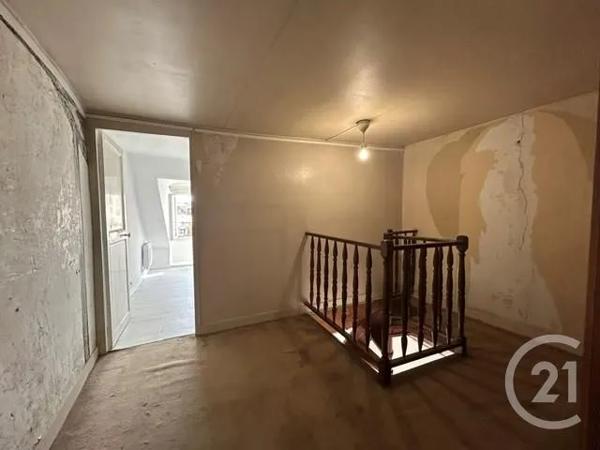 Appartement 4 Pièces à vendre  4 pièces - 82 m 2   FONTAINEBLEAU  - 77