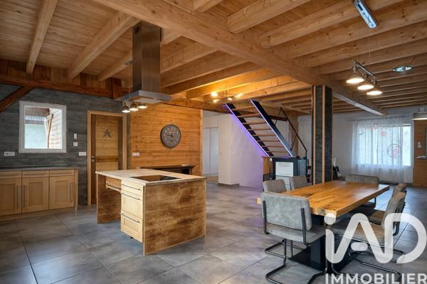 Maison à vendre 5 pièces 140 m² Sainte-Hélène-sur-Isère