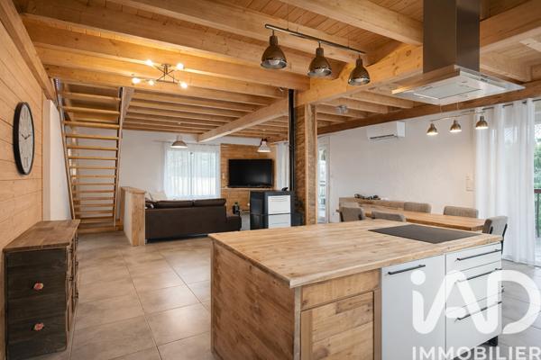 Maison à vendre 5 pièces 140 m² Sainte-Hélène-sur-Isère
