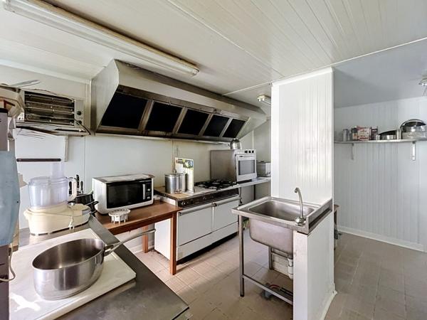 Immeuble 161 250 € Sainte-Sévère-sur-Indre 377 m² DPE E