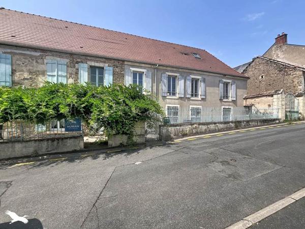 Immeuble 161 250 € Sainte-Sévère-sur-Indre 377 m² DPE E