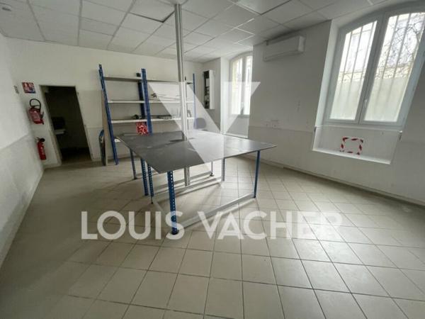 Local commercial de 75 m² à louer à Bordeaux