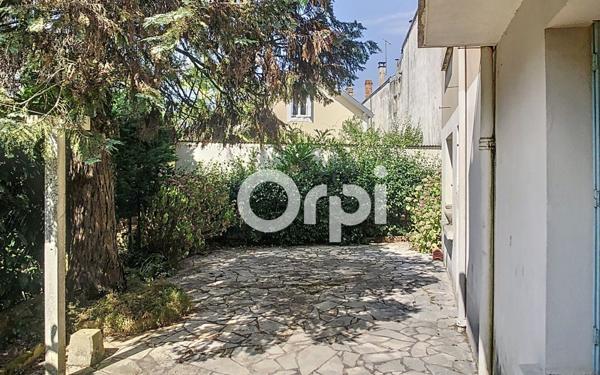 Maison à louer    6 pièces •  Périgueux