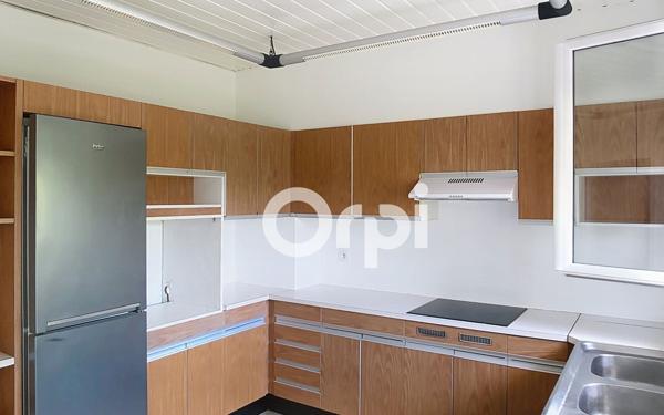 Maison à louer    6 pièces •  Périgueux