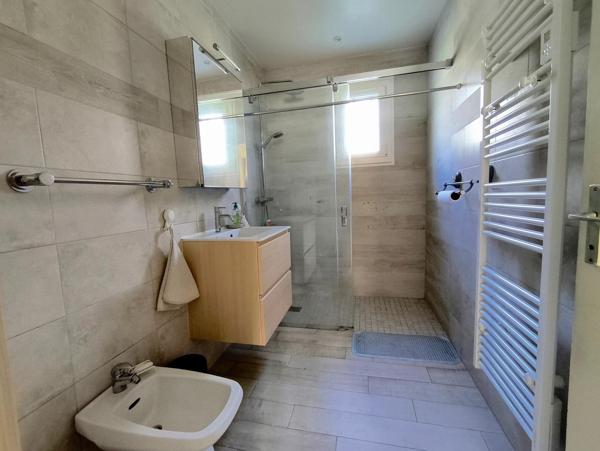 Maison familiale de 120 m2 environ située au calme et sans vis à vis