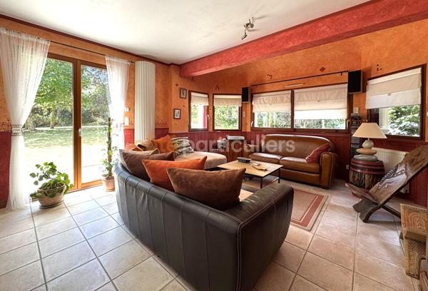 Vente
                Maison198,62 m² - 9 Pièces -
                    SAINT MALO (35400)