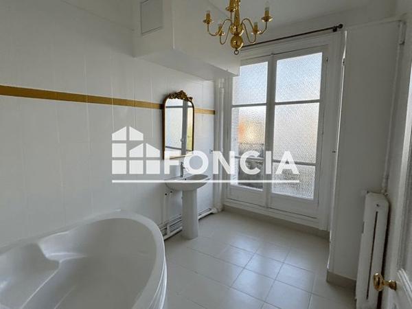 Location Appartement 4 pièces 129.34 m² - 7 RUE PARMENTIER Neuilly Sur Seine 92200