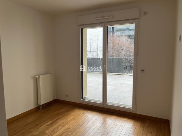 Location Appartement 5 pièces 120.1 m² - Levallois-perret 92300