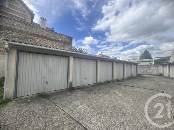 Parking à vendre  12,50 m 2   CHAMPS SUR MARNE  - 77