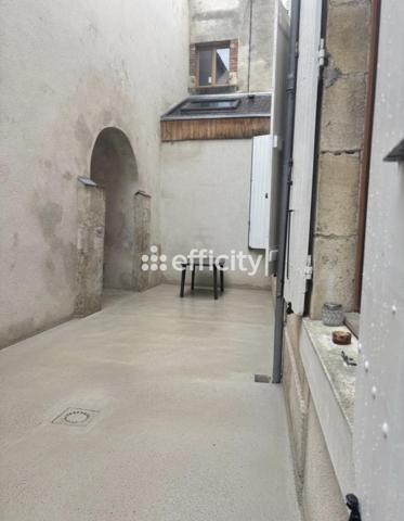 Immeuble
         20 pièces
        - 261 m² 245 000 € *