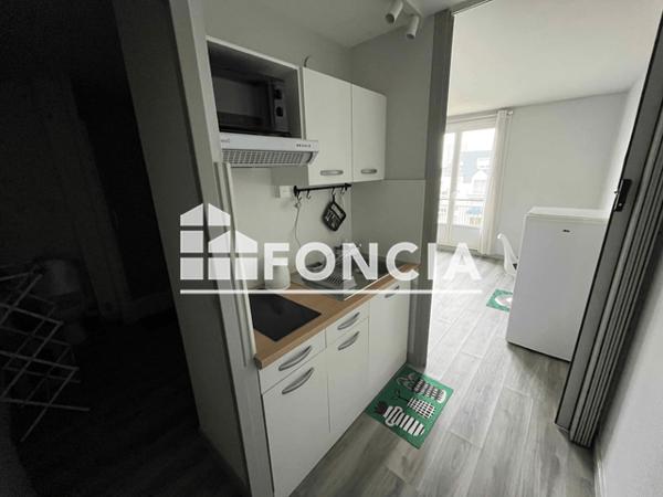 Location Studio meublé 26.66 m² - 23 RUE SIMON VAUQUIER La Riche 37520
