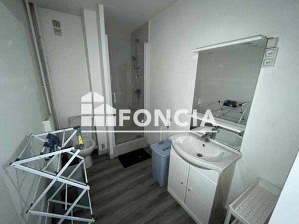 Location Studio meublé 26.66 m² - 23 RUE SIMON VAUQUIER La Riche 37520