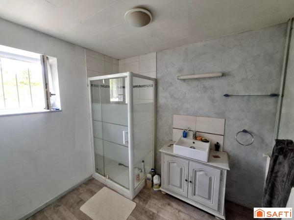 Maison Béarnaise, 184m2, 8 pièces, 4 chambres, potentiel pour en faire 2 logements.