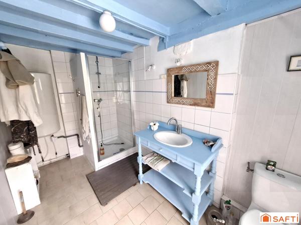 Maison Béarnaise, 184m2, 8 pièces, 4 chambres, potentiel pour en faire 2 logements.