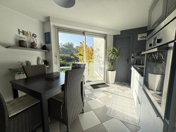 Vente                                                      Maison
                        
                     7 pièces                      187 m2                     à Auray