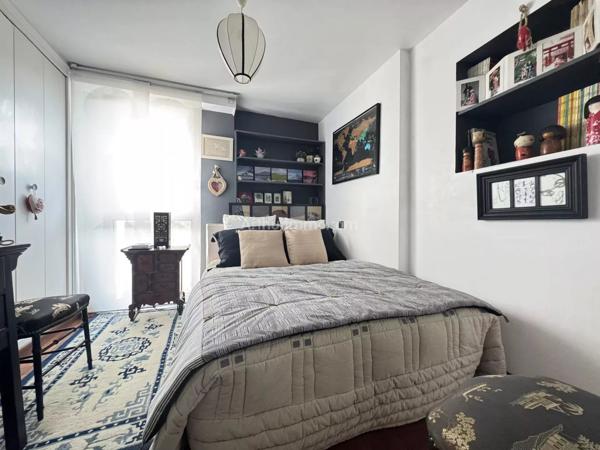 Vente                                                      Maison
                        
                     7 pièces                      187 m2                     à Auray