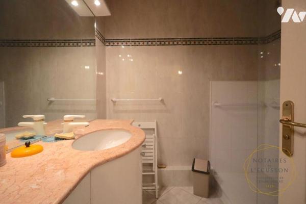 Appartement T5 avec 2 parkings et une cave