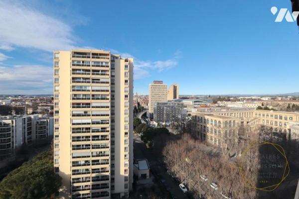 Appartement T5 avec 2 parkings et une cave