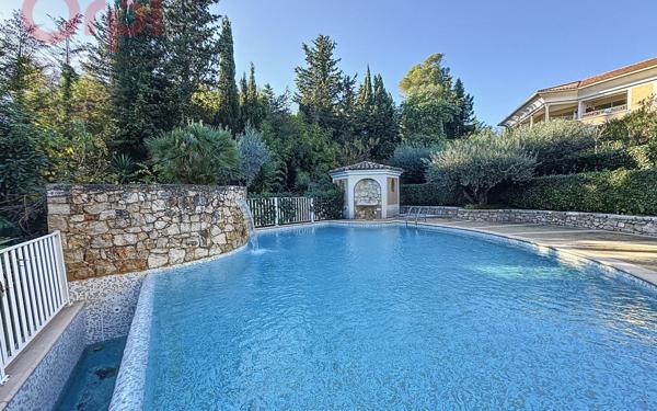 Appartement à vendre    2 pièces • 49,20 m2 Saint-Raphaël