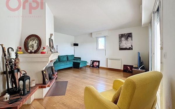 Appartement à vendre    2 pièces • 49,20 m2 Saint-Raphaël