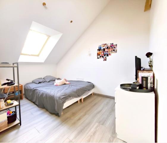 Flins-sur-Seine (78410) DUPLEX INDEPENDANT FAMILIAL 159m² utiles dans maison de ville - PROCHE CENTRE VILLE