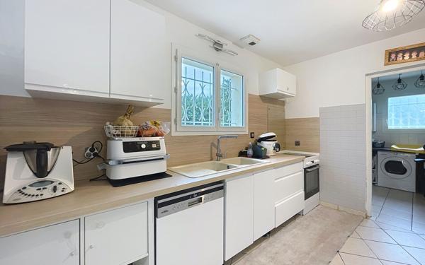 Maison à vendre    5 pièces •  La Force