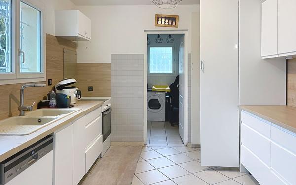 Maison à vendre    5 pièces •  La Force