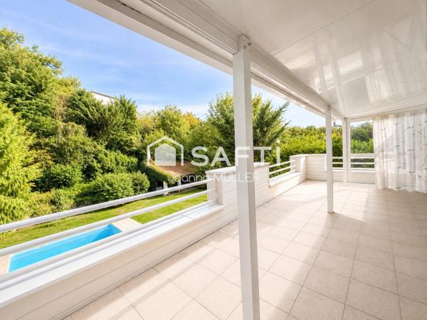 Villa d’architecte de 235 m² sur 8 ares, dans les hauteurs de BRUNSTATT