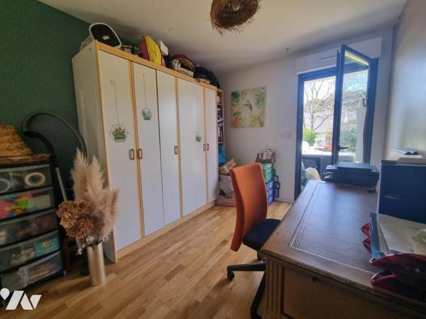 SAINT-MARC SUR MER, appartement T3 en rez-de-jardin avec jardin privatif
