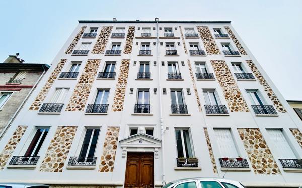 Appartement à louer    2 pièces • 49 m2 Fontenay-sous-Bois