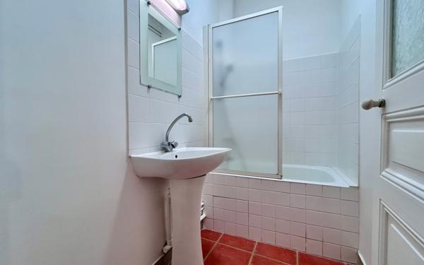 Appartement à louer    2 pièces • 49 m2 Fontenay-sous-Bois